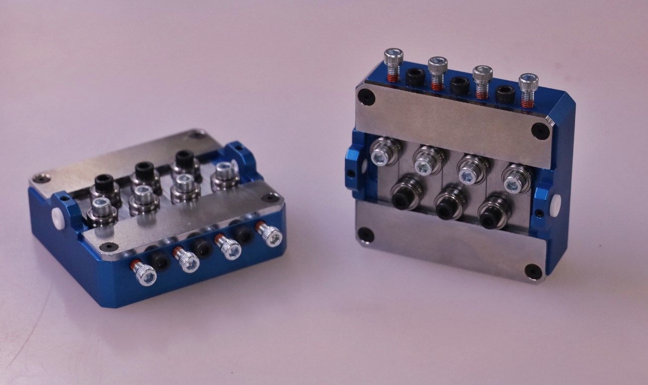 single plane wire straightener